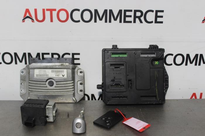 Used Engine management computer Renault Megane III Berline (BZ) 1.6 16V Price on request offered by Autocommerce