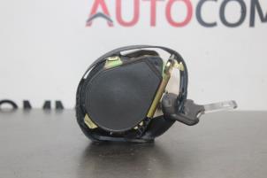 Usagé Ceinture de sécurité arrière gauche Peugeot 206 CC (2D) 2.0 16V Prix sur demande proposé par Autocommerce