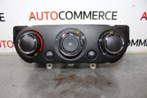 Usados Panel de control de calefacción Renault Clio IV (5R) 0.9 Energy TCE 90 12V Precio € 40,00 Norma de margen ofrecido por Autocommerce