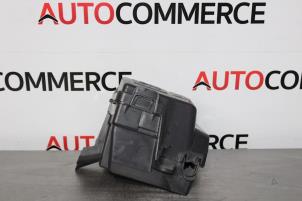 Used Fuse box Renault Clio IV (5R) 0.9 Energy TCE 90 12V Price € 20,00 Margin scheme offered by Autocommerce