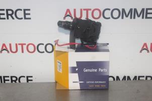 New Indicator switch Renault Clio Price € 54,45 Inclusive VAT offered by Autocommerce