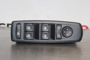 Usados Interruptor de ventanilla eléctrica Renault Megane III Berline (BZ) 1.6 16V Precio de solicitud ofrecido por Autocommerce