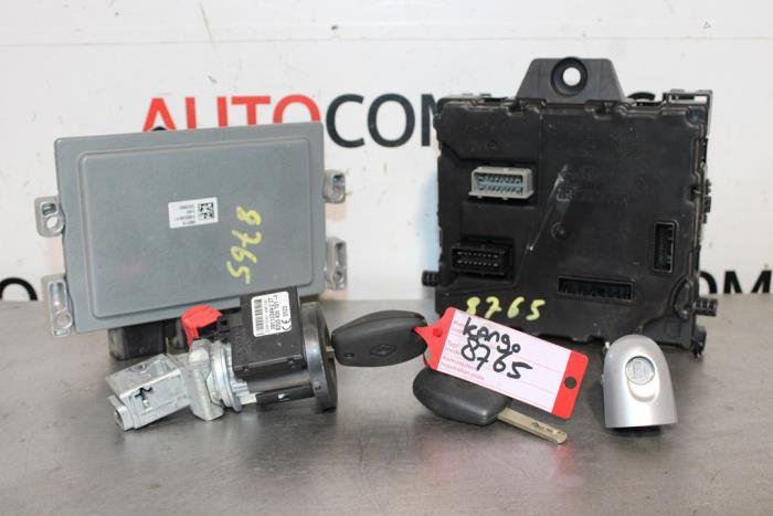 Used Engine management computer Renault Kangoo Express (FW) 1.6 16V GPL Price € 225,00 Margin scheme offered by Autocommerce