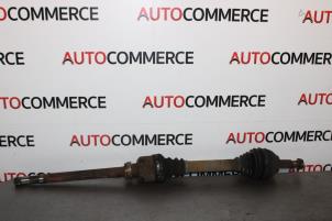 Used Front drive shaft, right Peugeot 407 (6D) 2.0 HDiF 16V Price € 40,00 Margin scheme offered by Autocommerce