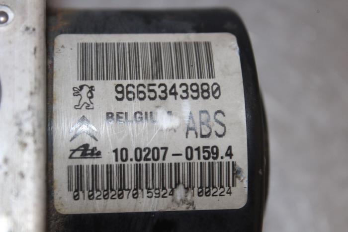 Pompa ABS z Peugeot 207/207+ (WA/WC/WM) 1.4 16V Vti 2009