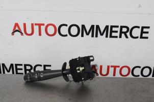 Gebrauchte Richtungsanzeiger Schalter Renault Twingo II (CN) 1.5 dCi 70 Preis € 40,00 Margenregelung angeboten von Autocommerce