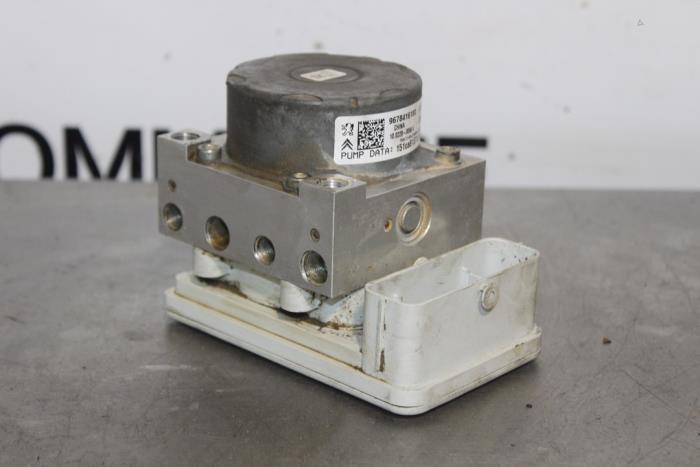 Begagnade ABS-pump Citroen C3 (SC) 1.6 16V VTi 120 Pris € 40,00 Marginaltabell erbjuds av Autocommerce