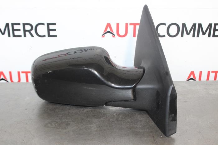 Wing mirror, right from a Renault Clio III (BR/CR) 1.2 16V TCe 100 2008