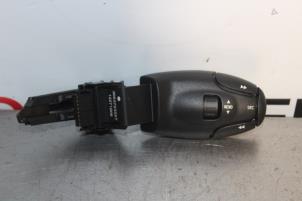 Used Steering wheel mounted radio control Peugeot 208 Price on request offered by Autocommerce