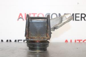 Used Engine mount Peugeot 307 (3A/C/D) 1.6 16V Price € 20,00 Margin scheme offered by Autocommerce