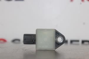 Used Pedestrian Crash sensor Peugeot Boxer (U9) 2.2 HDi 100 Euro 4 Price on request offered by Autocommerce