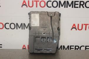 Usados Caja de fusibles Renault Megane II Grandtour (KM) 1.4 16V 98 Precio de solicitud ofrecido por Autocommerce