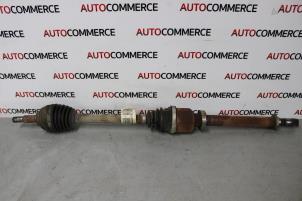 Used Front drive shaft, right Renault Clio III (SR) 1.5 dCi 70 Price € 40,00 Margin scheme offered by Autocommerce