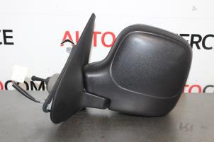 Skärmspegel, vänster från en Citroen Berlingo 2000