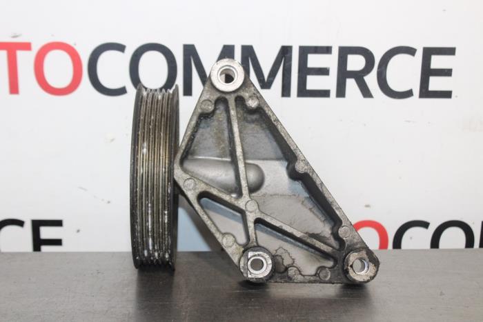Gebrauchte Dynamo Riemenscheibe Citroen Jumpy (G9) 2.0 HDI 120 16V Preis € 20,00 Margenregelung angeboten von Autocommerce