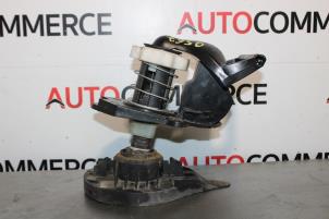 Usagé Treuil de roue de secours Renault Clio III (BR/CR) 1.5 dCi 70 Prix sur demande proposé par Autocommerce