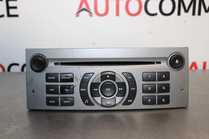 Begagnade Radio Peugeot 407 (6D) 2.0 16V Pris på förfrågan erbjuds av Autocommerce
