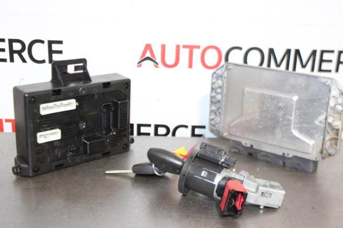 Used Engine management computer Renault Modus/Grand Modus (JP) 1.4 16V Price on request offered by Autocommerce