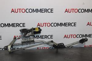 Used Wiper motor + mechanism Renault Scénic II (JM) 2.0 16V Price € 40,00 Margin scheme offered by Autocommerce