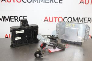 Usagé Ordinateur gestion moteur Renault Clio III (BR/CR) 1.6 16V Prix sur demande proposé par Autocommerce