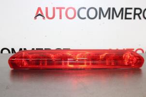 Neuf Feu de freinage supplémentaire centre Peugeot 308 (4A/C) Prix € 50,00 Prix TTC proposé par Autocommerce