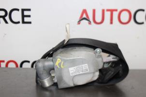 Usados Cinturón de seguridad derecha delante Peugeot 107 1.0 12V Precio de solicitud ofrecido por Autocommerce