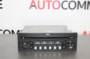 Usados Radio Peugeot 207 SW (WE/WU) 1.4 16V Vti Precio € 40,00 Norma de margen ofrecido por Autocommerce