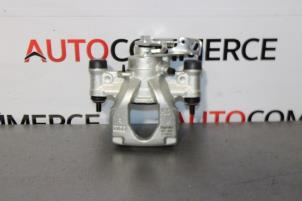 New Rear brake calliper, left Renault Master Price € 121,00 Inclusive VAT offered by Autocommerce