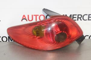Used Taillight, left Peugeot 206 (2A/C/H/J/S) 1.4 XR,XS,XT,Gentry Price € 25,00 Margin scheme offered by Autocommerce