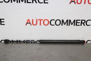 Used Rear gas strut, left Peugeot 307 SW (3H) 1.6 16V Price € 10,00 Margin scheme offered by Autocommerce