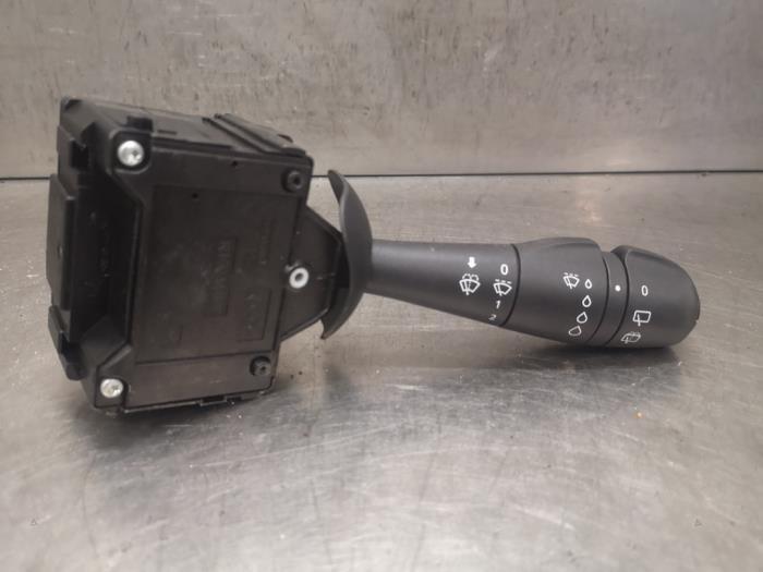 Wiper switch from a Renault Clio IV Estate/Grandtour (7R)  2015