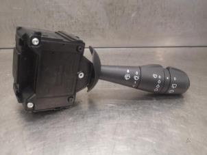 Used Wiper switch Renault Clio IV Estate/Grandtour (7R) Price on request offered by Autocommerce