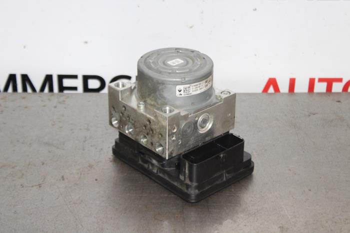 Begagnade ABS-pump Dacia Lodgy (JS/SD0J) 1.2 TCE 16V Pris € 190,00 Marginaltabell erbjuds av Autocommerce