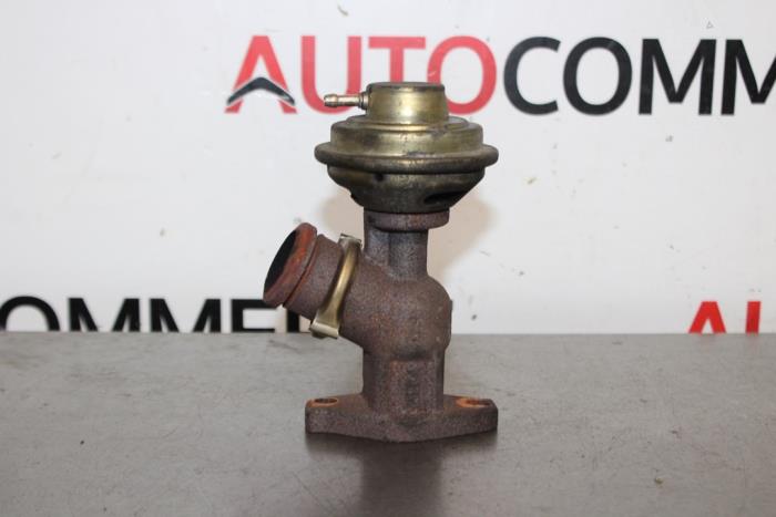 Gebrauchte AGR Ventil Peugeot 307 (3A/C/D) 1.6 HDiF 16V Preis € 30,00 Margenregelung angeboten von Autocommerce