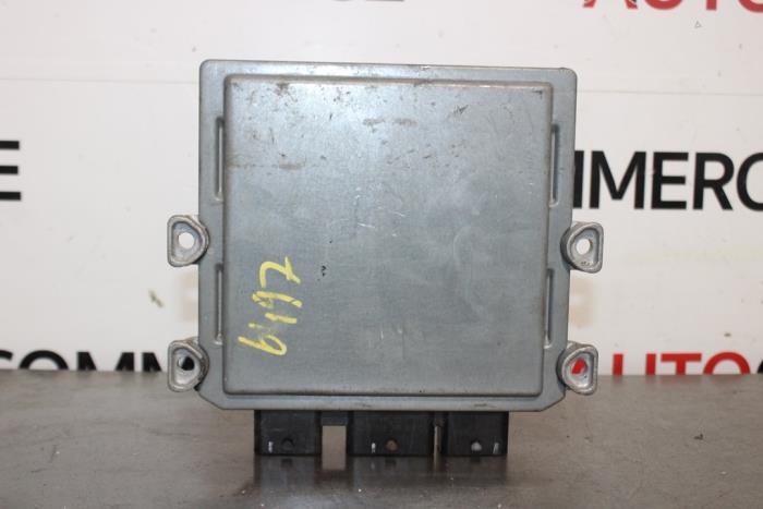 Used Engine management computer Peugeot 1007 (KM) 1.4 HDI Price € 80,00 Margin scheme offered by Autocommerce