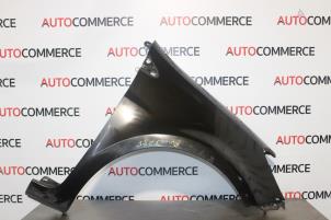 Used Front wing, right Renault Clio III (BR/CR) 1.4 16V Price € 50,00 Margin scheme offered by Autocommerce