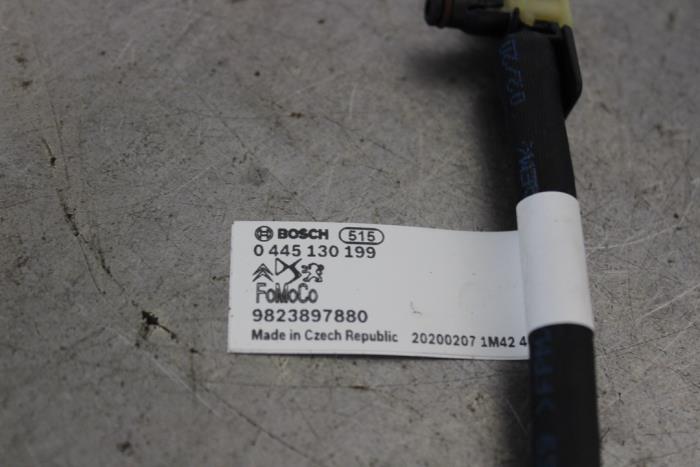 Fuel return line from a Peugeot 308 2015