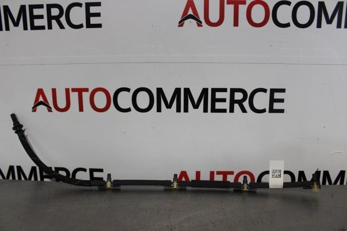 Fuel return line from a Peugeot 308 2015