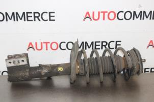 Used Front shock absorber, right Peugeot 308 (4A/C) 1.6 VTI 16V Price € 50,00 Margin scheme offered by Autocommerce