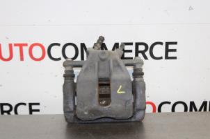 Used Front brake calliper, left Renault Clio IV Estate/Grandtour (7R) 1.5 Energy dCi 75 FAP Price on request offered by Autocommerce