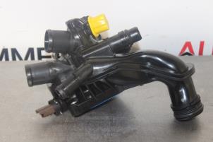 New Thermostat housing Peugeot 5008 I (0A/0E) 1.6 e-THP 165 16V Price € 96,80 Inclusive VAT offered by Autocommerce