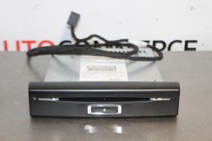 Used CD player Peugeot 208 I (CA/CC/CK/CL) 1.6 e-HDi FAP Price € 80,00 Margin scheme offered by Autocommerce