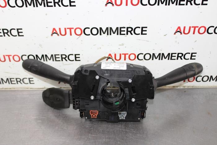 Steering column stalk from a Peugeot 207 CC (WB) 1.6 HDiF 16V 2007