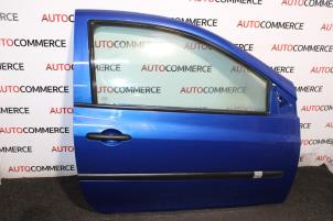 Used Door 2-door, right Renault Clio III (BR/CR) 1.2 16V 75 Price on request offered by Autocommerce