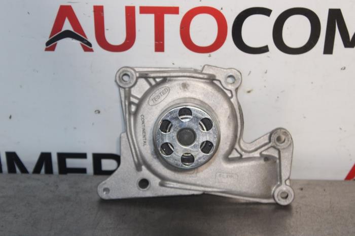 Begagnade Vattenpump Renault Megane IV Estate (RFBK) 1.5 Energy dCi 110 Pris på förfrågan erbjuds av Autocommerce