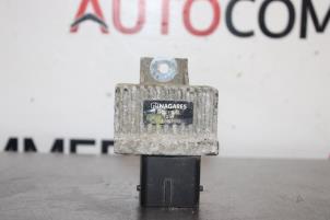 Used Glow plug relay Citroen C3 Picasso (SH) 1.6 HDI 16V 110 Price on request offered by Autocommerce