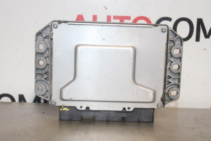 Used Engine management computer Renault Megane II (BM/CM) 1.4 16V 98 Price on request offered by Autocommerce