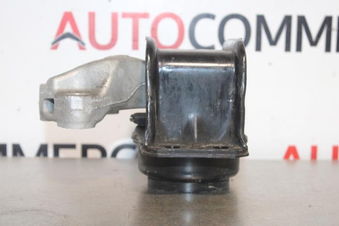 Used Engine mount Citroen Berlingo 1.6 Hdi 75 Price on request offered by Autocommerce