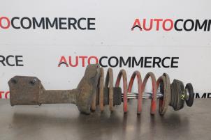 Used Front shock absorber, right Renault Clio II (BB/CB) 1.2 16V Price € 40,00 Margin scheme offered by Autocommerce