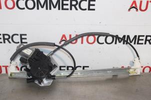 Used Window mechanism 4-door, front left Renault Clio II (BB/CB) 1.2 16V Price on request offered by Autocommerce